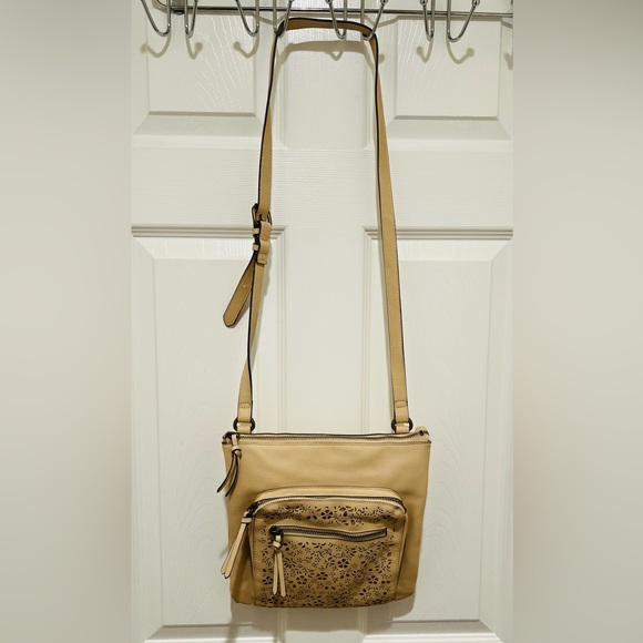 Sonoma Goods For Life Handbags - Sonoma Good For Life Cross Body Beige Purse With Zipper Closure With 7 Pockets